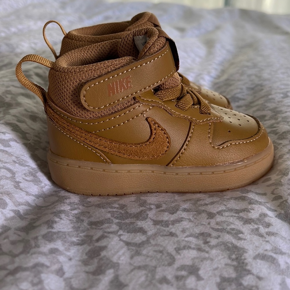 Toddler court borough mids